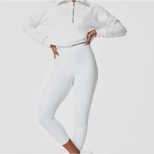 SPANX Booty Boost 7/8 leggings Vivid White with No- show coverage XS
